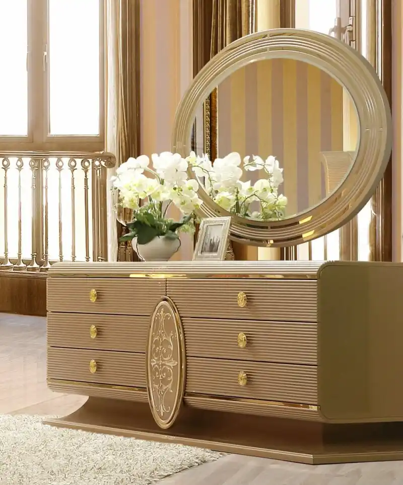 dresser with mirror